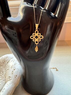 10K Gold Knot Pendant Necklace w/ Drop | 18” Chain | 1.25” Pendant | New